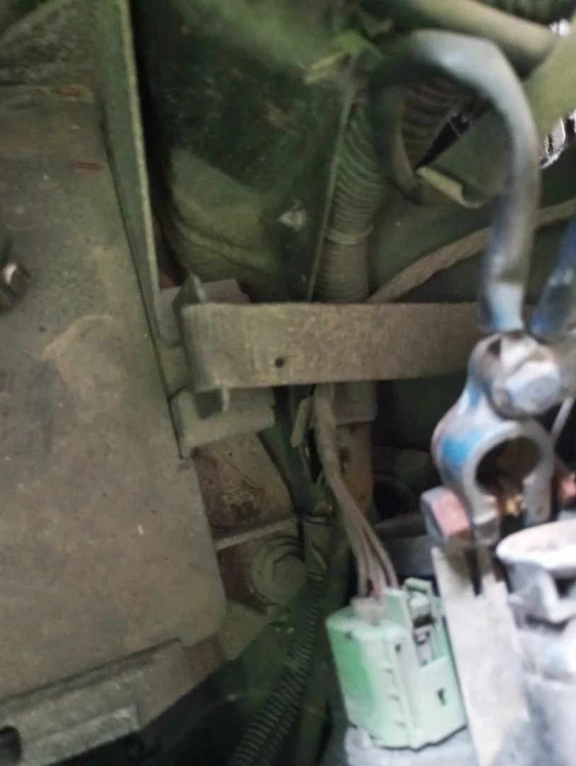 Foto de PUNTA CHASIS DELANTERA FORD KA (CCQ) 1.3 CAT (50 CV / 37 KW)