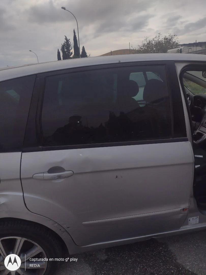 Foto de LUNA TRASERA DERECHA FORD S-MAX (CA1) 2.0 TDCi CAT (140 CV / 103 KW)