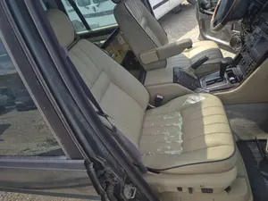 Foto de ASIENTO DELANTERO DERECHO LAND ROVER RANGE ROVER (LP) 4.6 CAT (218 CV / 160 KW)