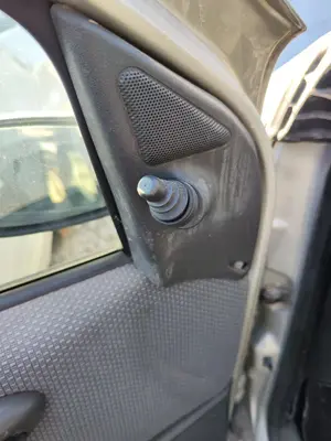 Foto de RETROVISOR IZQUIERDO FIAT II PUNTO (188) BERLINA 1.3 JTD CAT (69 CV / 51 KW)