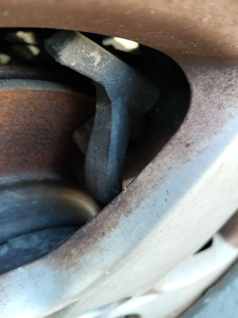 Foto de PINZA DE FRENO DELANTERA DERECHA PEUGEOT 407 1.6 HDi FAP CAT (9HZ / DV6TED4) (109 CV / 80 KW) referencia 4401H3