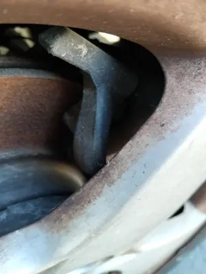 Foto de PINZA DE FRENO DELANTERA DERECHA PEUGEOT 407 1.6 HDi FAP CAT (9HZ / DV6TED4) (109 CV / 80 KW) referencia 4401H3