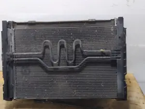 Foto de RADIADOR AGUA BMW SERIE 3 BERLINA (E90) 2.0 CAT (129 CV / 95 KW) referencia 7523257 foto 2