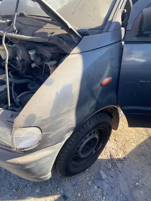 Foto de ALETA DELANTERA IZQUIERDA NISSAN SERENA (C23M) 2.3 Diesel (75 CV / 55 KW)
