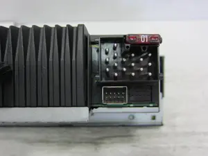 Foto de SISTEMA AUDIO / RADIO CD BMW SERIE X5 (E53) 3.0 24V CAT (231 CV / 170 KW) referencia 33501311581261 foto 4