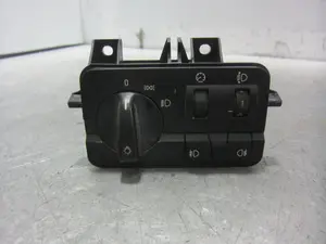 Foto de MANDO LUCES BMW SERIE 3 BERLINA (E46) 2.5 24V CAT (170 CV / 125 KW) referencia 61318363668 foto 1