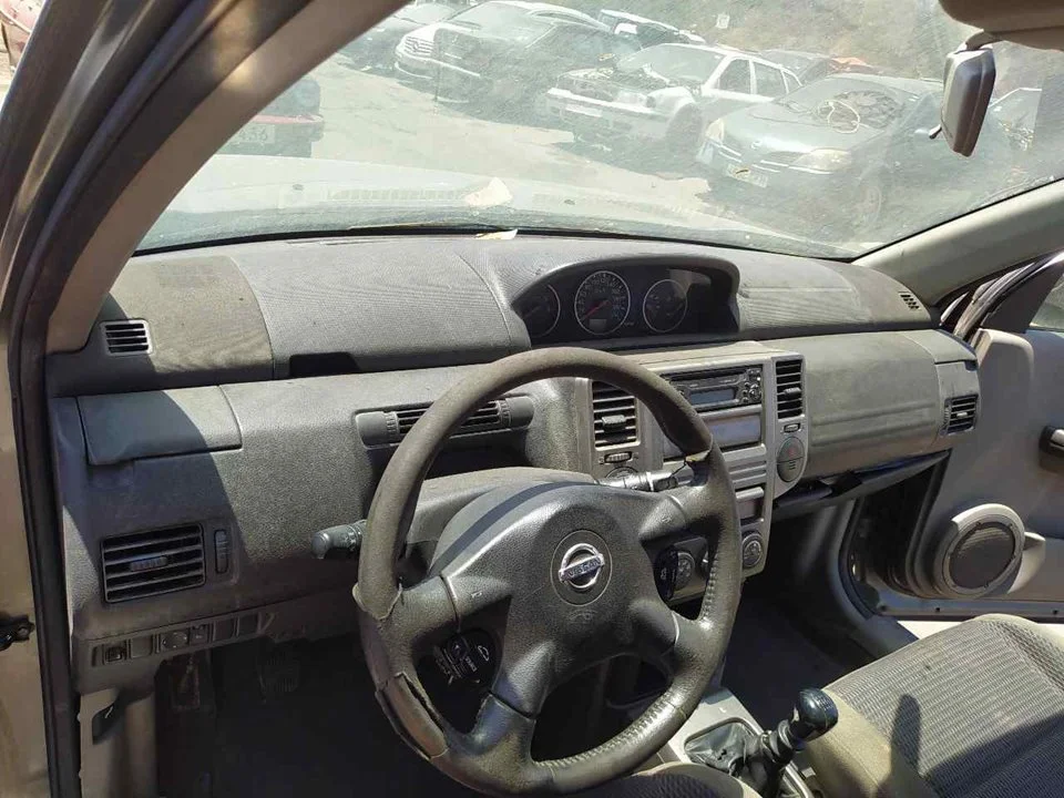 Foto de SALPICADERO NISSAN X-TRAIL (T30) 2.2 16V Turbodiesel CAT (114 CV / 84 KW) referencia 68200JG41B
