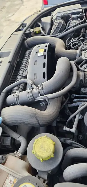 Foto de INTERCOOLER LAND ROVER RANGE ROVER SPORT 3.6 TD V8 (272 CV / 200 KW)