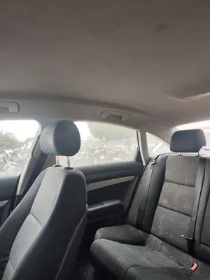 Foto de ASIDERO TECHO TRASERO DERECHO AUDI A6 BERLINA (4F2) 2.0 TDI (140 CV / 103 KW) referencia 8P0857608F FKZ