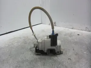 Foto de CERRADURA PUERTA DELANTERA DERECHA FIAT II DOBLÒ (263) CARGO 1.3 16V JTD CAT (90 CV / 66 KW) referencia 0051975079 foto 4