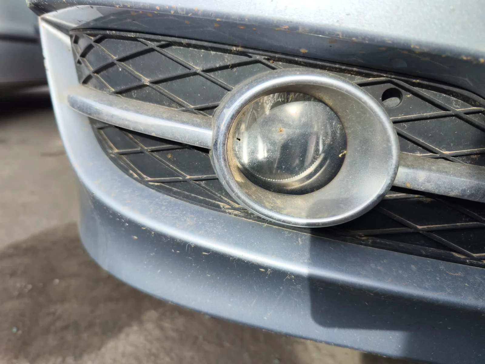 Foto de FARO ANTINIEBLA DERECHO MERCEDES-BENZ CLASE B (BM 245) 2.0 CDI CAT (109 CV / 80 KW) referencia A2518200856
