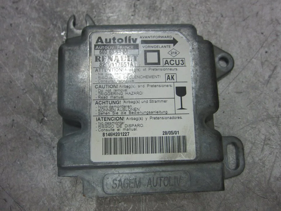 Foto de CENTRALITA AIRBAG RENAULT MEGANE I FASE 2 BERLINA (BA0) 1.9 dTi Diesel (80 CV / 59 KW) referencia 8200117651A