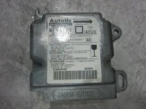 Foto de CENTRALITA AIRBAG RENAULT MEGANE I FASE 2 BERLINA (BA0) 1.9 dTi Diesel (80 CV / 59 KW) referencia 8200117651A foto 1
