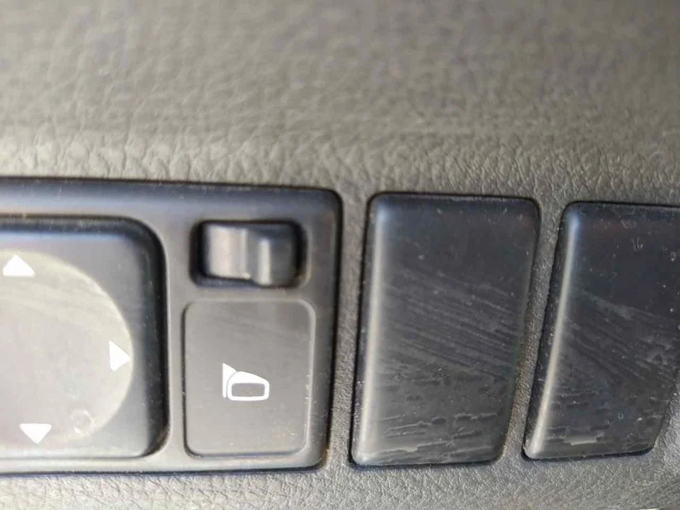 Foto de INTERRUPTOR NISSAN X-TRAIL (T30) 2.2 16V Turbodiesel CAT (114 CV / 84 KW)