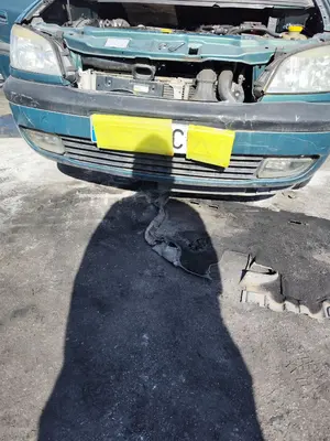 Foto de PARAGOLPES DELANTERO OPEL ZAFIRA A 2.0 DTI (101 CV / 74 KW)