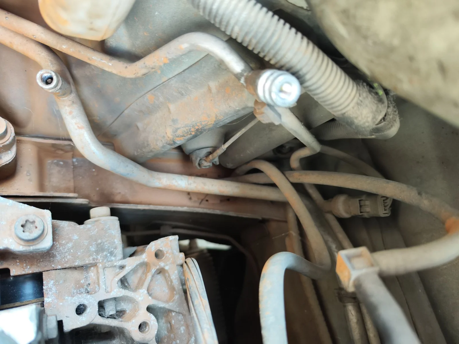 Foto de TUBOS AIRE ACONDICIONADO CITROEN C2 1.1 (60 CV / 44 KW)