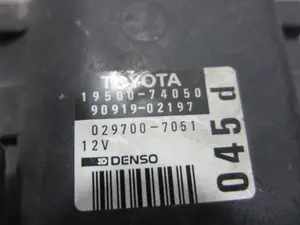 Foto de BOBINA ENCENDIDO TOYOTA CELICA (T20) 2.0 16V CAT (170 CV / 125 KW) referencia 1950074050 foto 3