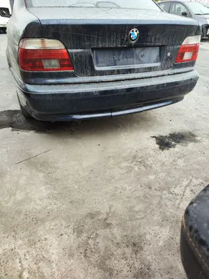 Foto de PARAGOLPES TRASERO BMW SERIE 5 BERLINA (E39) 3.0 24V Turbodiesel CAT (193 CV / 142 KW)