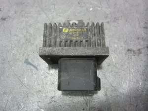 Foto de CAJA PRECALENTAMIENTO RENAULT MEGANE I FASE 2 BERLINA (BA0) 1.9 dCi Diesel CAT (102 CV / 75 KW) referencia 7700115078