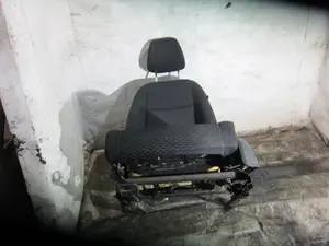 Foto de ASIENTO DELANTERO IZQUIERDO VOLKSWAGEN GOLF VI (5K1)(10.2008) 1.6 TDI DPF (105 CV / 77 KW) referencia 1K4881105 foto 7