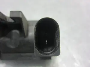 Foto de VALVULA AIRE ADICIONAL BMW SERIE 3 BERLINA (E46) 3.0 24V Turbodiesel CAT (184 CV / 135 KW) referencia 1J0906627B foto 4