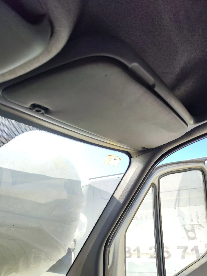 Foto de PARASOL DERECHO MERCEDES-BENZ SPRINTER II FURGÓN 2.1 CDI CAT (88 CV / 65 KW)