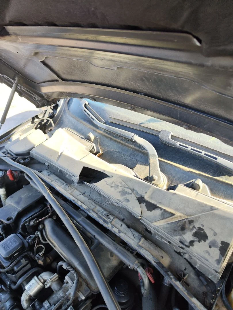 Foto de BRAZO LIMPIA DELANTERO DERECHO BMW SERIE 3 BERLINA (E90) 2.0 16V Diesel (163 CV / 120 KW)
