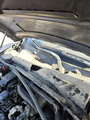 Foto de BRAZO LIMPIA DELANTERO DERECHO BMW SERIE 3 BERLINA (E90) 2.0 16V Diesel (163 CV / 120 KW)