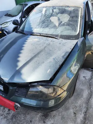 Foto de CAPO SEAT IBIZA (6L1) 1.9 TDI (101 CV / 74 KW) referencia 6L0823031D foto 6
