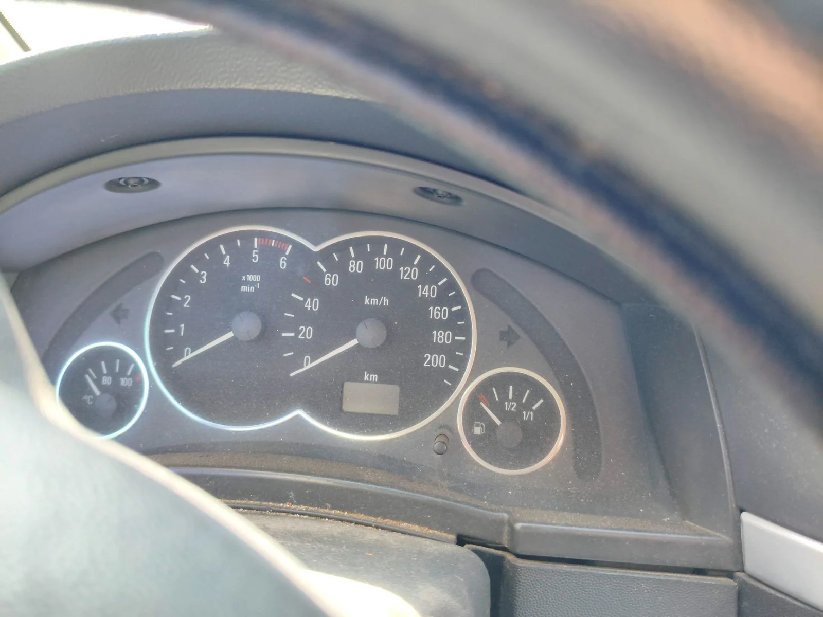 Foto de CUADRO INSTRUMENTOS OPEL MERIVA 1.7 16V DTI CAT (Y 17 DT / LR6) (75 CV / 55 KW)