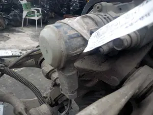 Foto de PINZA DE FRENO TRASERA DERECHA TESLA MODEL S eléctrico 270 kW (367 CV / 270 KW) referencia 22B70102003C foto 2