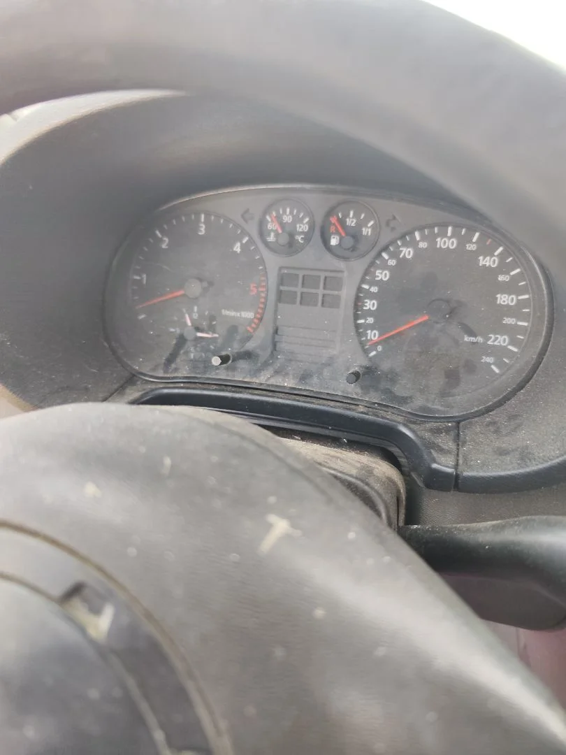 Foto de CUADRO INSTRUMENTOS AUDI A3 (8L) 1.9 TDI (110 CV / 81 KW)