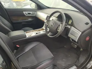 Foto de COLUMNA DIRECCION JAGUAR XF 3.0 V6 Diesel CAT (241 CV / 177 KW)