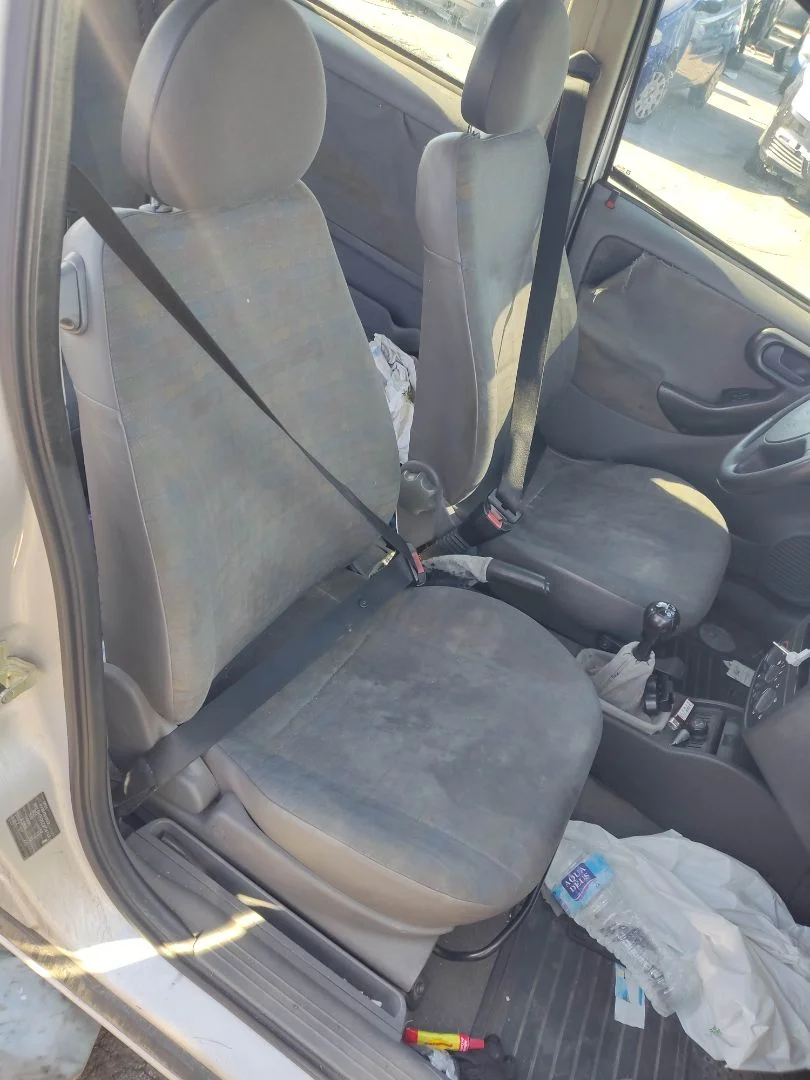 Foto de ASIENTO DELANTERO DERECHO OPEL COMBO (CORSA C) 1.7 16V DI CAT (Y 17 DTL / LK8) (65 CV / 48 KW)