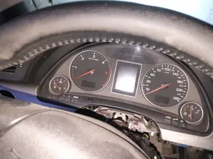 Foto de CUADRO INSTRUMENTOS AUDI A4 BERLINA (8E)