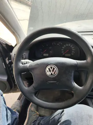 Foto de VOLANTE VOLKSWAGEN PASSAT BERLINA (3B2) 1.9 TDI (110 CV / 81 KW) referencia 3B0419091AEFKZ foto 1