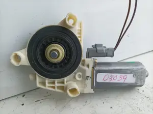 Foto de MOTOR ELEVALUNAS DELANTERO DERECHO PEUGEOT 307 (S1)(04.2001) 2.0 HDi CAT (90 CV / 66 KW) referencia 990249100 foto 2