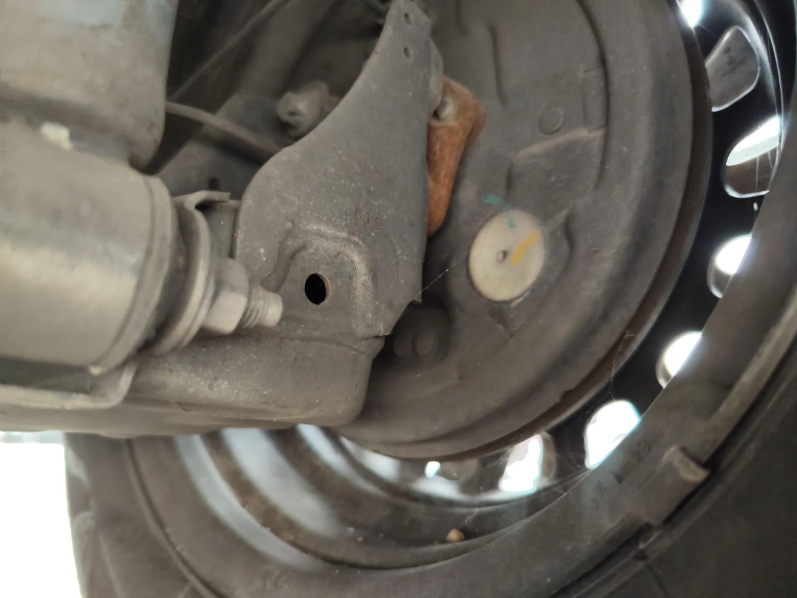 Foto de FRENO DE TAMBOR OPEL CORSA D 1.3 16V CDTI (75 CV / 55 KW)