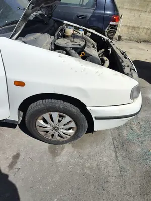 Foto de ALETA DELANTERA DERECHA SEAT IBIZA (6K1) 1.4  (60 CV / 44 KW)