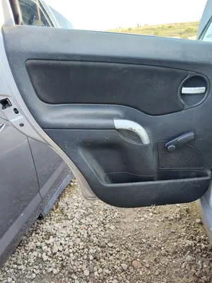 Foto de GUARNECIDO PUERTA TRASERA IZQUIERDA CITROEN C3 1.4  (73 CV / 54 KW)