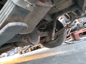 Foto de AMORTIGUADOR TRASERO DERECHO NISSAN VANETTE CARGO 2.3 Diesel (75 CV / 55 KW)