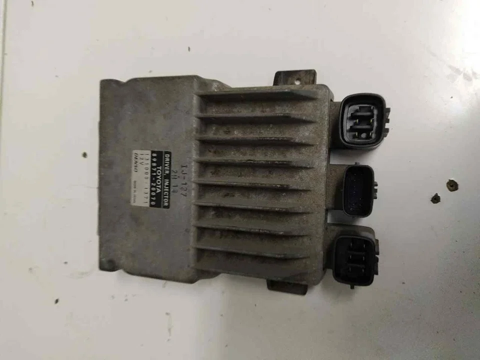 Foto de CENTRALITA MOTOR UCE LEXUS IS (DS2/IS2) 2.2 D-CAT (177 CV / 130 KW) referencia 8987120070