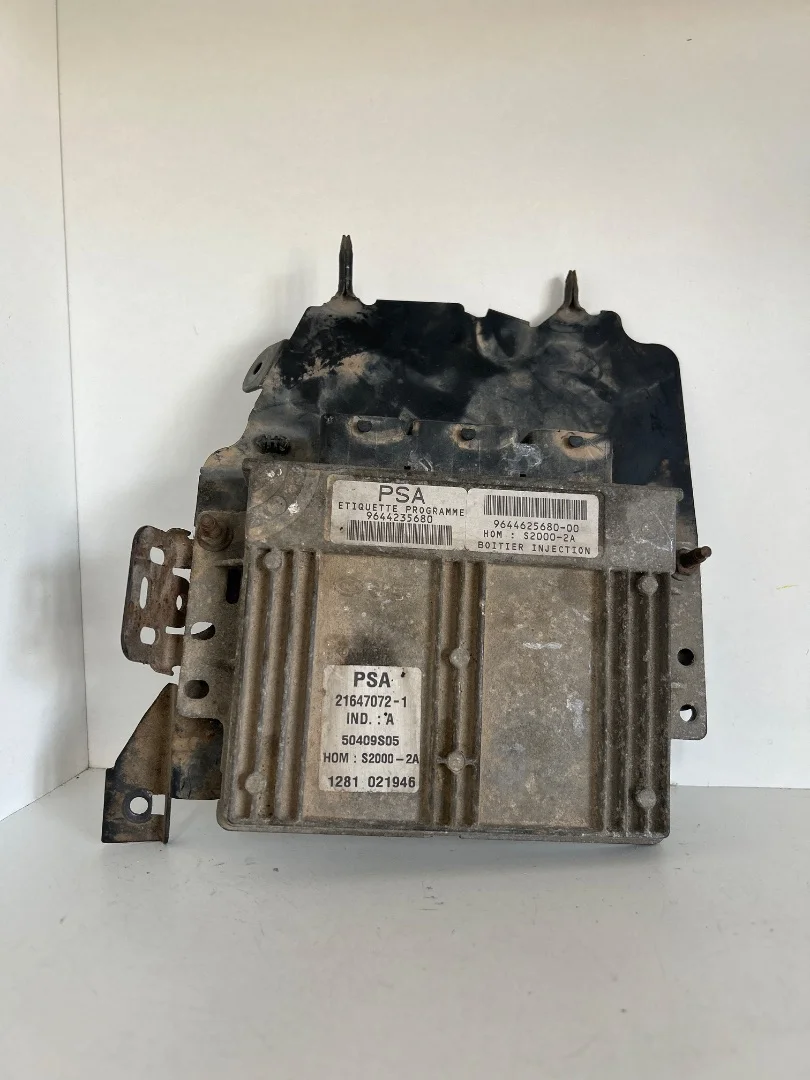 Foto de CENTRALITA MOTOR UCE PEUGEOT 206 referencia 9644235680