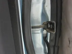 Foto de CERRADURA CAPO MERCEDES-BENZ CLK (BM 209) CABRIO 3.2 V6 18V CAT (218 CV / 160 KW)