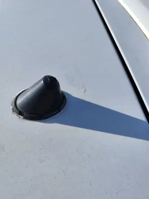 Foto de BASE DE ANTENA FIAT GRANDE PUNTO (199) 1.4  (95 CV / 70 KW) referencia 0052076073