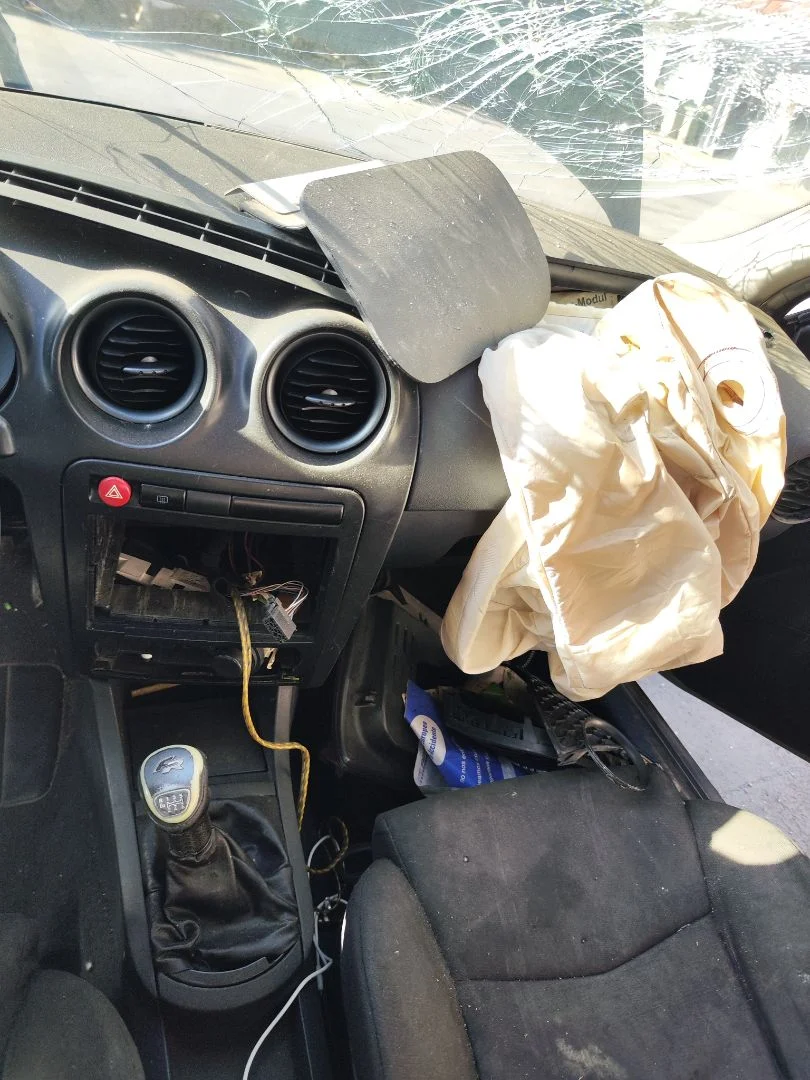 Foto de CONSOLA CENTRAL SEAT IBIZA (6L1) 1.9 TDI (101 CV / 74 KW)