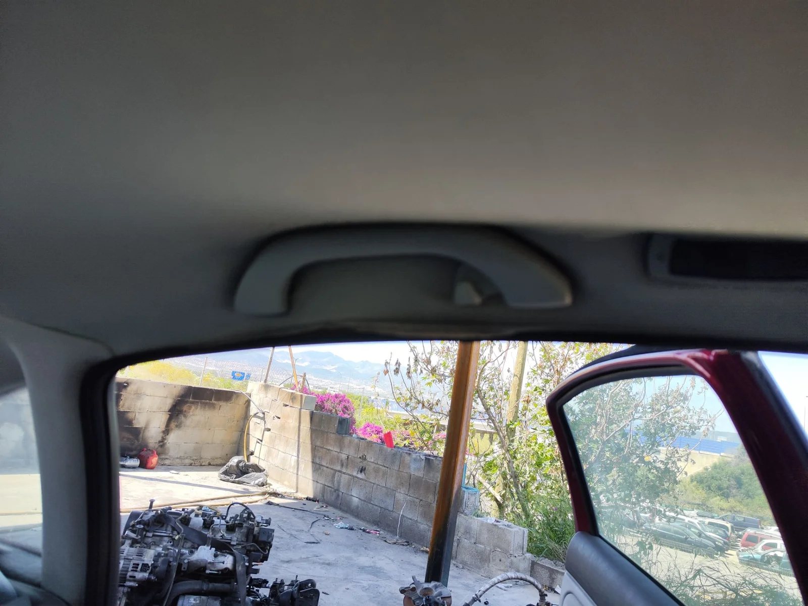 Foto de ASIDERO TECHO TRASERO IZQUIERDO VOLKSWAGEN PASSAT BERLINA (3B2) 1.9 TDI (116 CV / 85 KW) referencia 3B0857607A FKZ