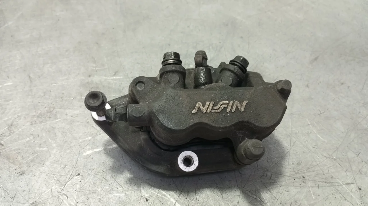 Foto de PINZA DE FRENO DELANTERA IZQUIERDA HONDA SH 300I 279 cm3 - 20 kW (27 CV / 20 KW)