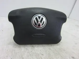 Foto de AIRBAG DELANTERO IZQUIERDO VOLKSWAGEN GOLF IV BERLINA (1J1)(10.1997) 1.6 (101 CV / 74 KW) referencia 3B0880201AE foto 1