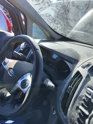Foto de VOLANTE FORD C-MAX (CB7) 1.6 TDCi CAT (116 CV / 85 KW) foto 4